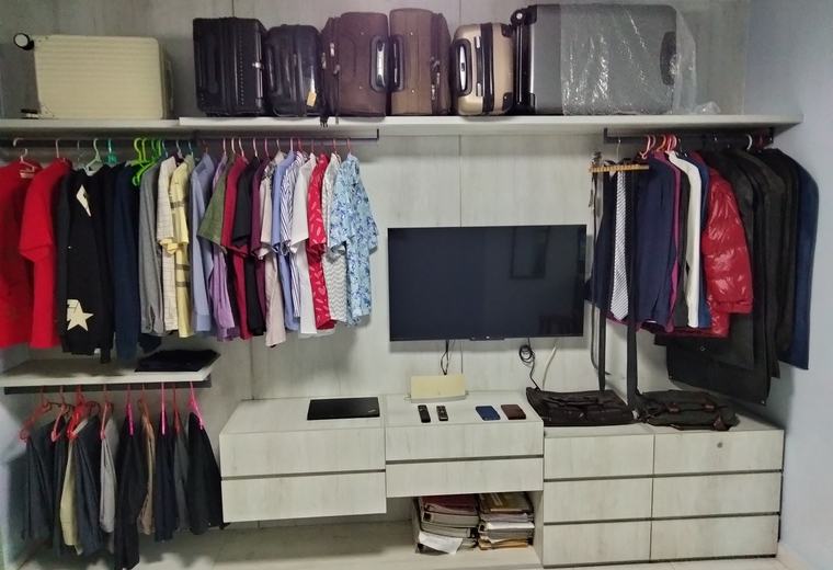 SO straight open wardrobe - right view