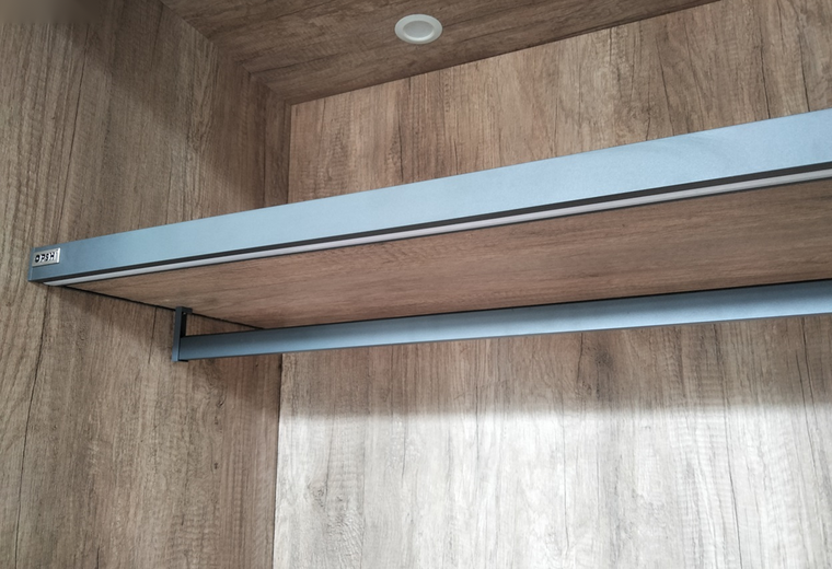 Wardrobe hanging rod - trousers